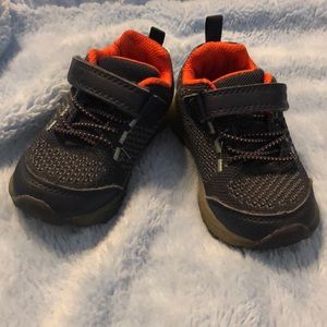 Carters light up velcro shoes